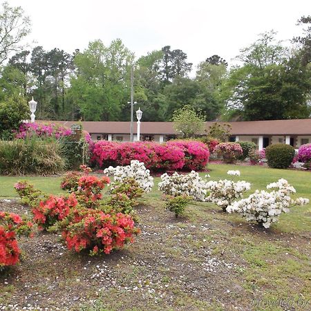 Azalea Inn & Suites Wilmington Zewnętrze zdjęcie
