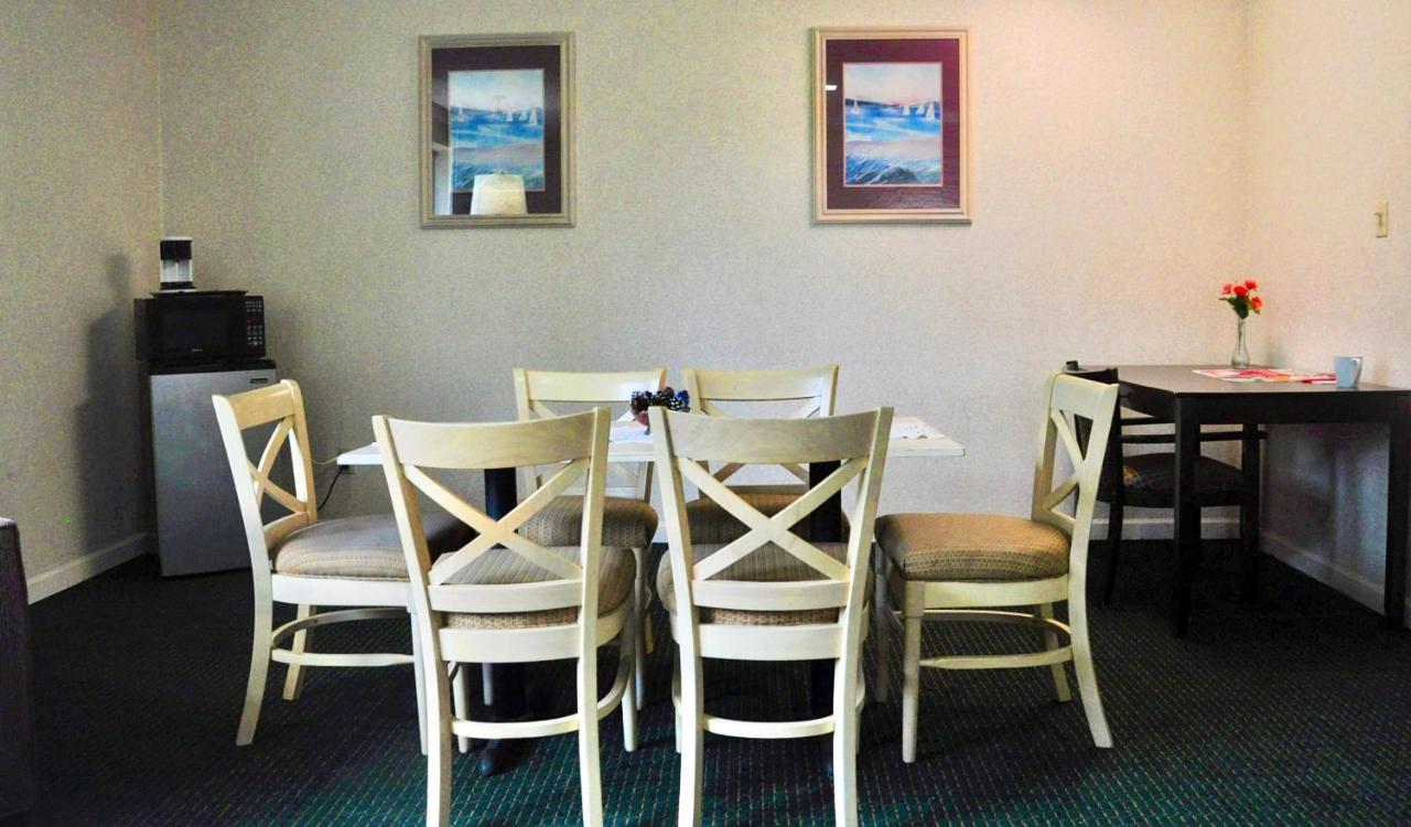 Azalea Inn & Suites Wilmington Zewnętrze zdjęcie