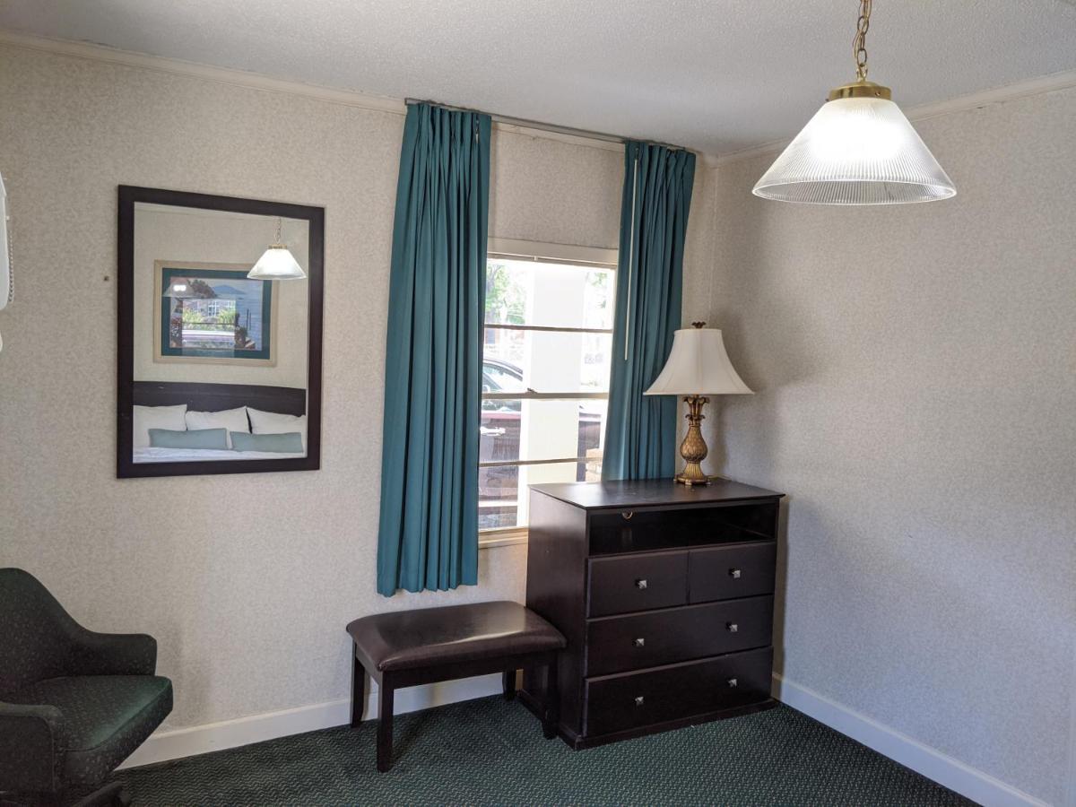 Azalea Inn & Suites Wilmington Zewnętrze zdjęcie