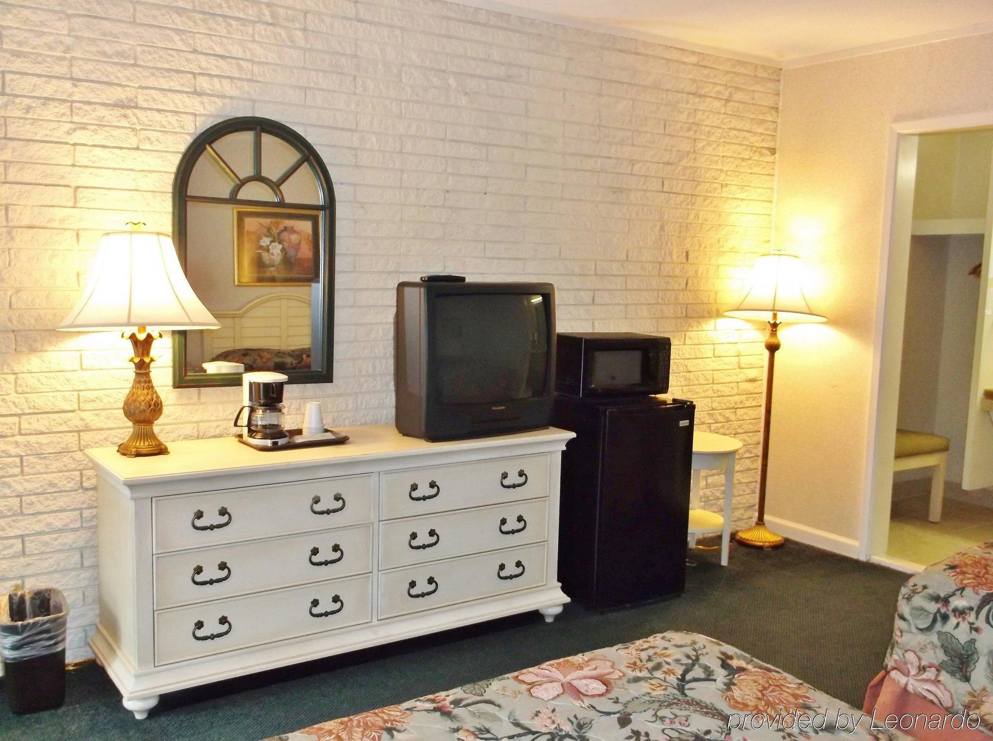 Azalea Inn & Suites Wilmington Zewnętrze zdjęcie
